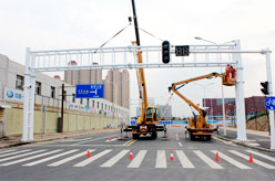 武汉交通工程钢杆安装